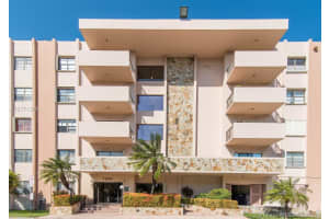 1301 NE 7th St, Hallandale Beach, FL 33009, Sold 05/31/17