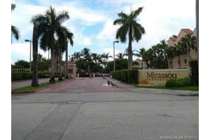 6195 NW 186th St, Hialeah, FL 33015, Sold 10/30/17