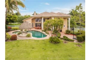 3643 Churchill Downs Dr, Davie, FL 33328, Sold 12/06/16
