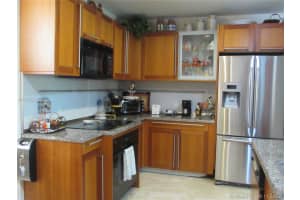 18480 NE 30th Pl, North Miami Beach, FL 33160, Sold 01/31/17