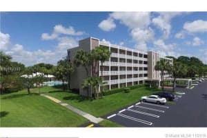 8735 Ramblewood Dr, Coral Springs, FL 33071, Sold 12/06/16