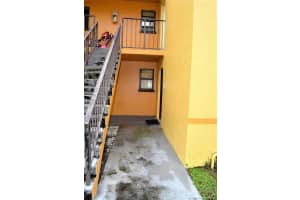 636 NW 114th Ave, Miami, FL 33172, Sold 01/19/17