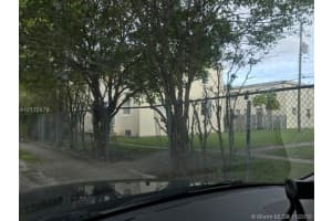 301 NW 83rd St, Miami, FL 33150, Sold 04/10/17