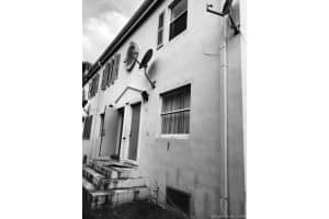 301 NW 83rd St, Miami, FL 33150, Sold 04/10/17