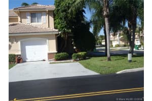 Villas At Lago Mar, 7240 SW 162nd Ct, Miami, FL 33193, Sold 05/12/17