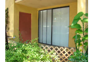 4013 N University Dr, Sunrise, FL 33351, Sold 08/01/17