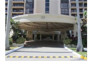 1450 Brickell Bay Dr, Miami, FL 33131, Sold 03/31/17