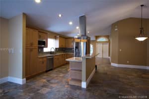 13525 NW 7th St, Plantation, FL 33325, Sold 12/21/16