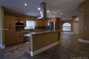 13525 NW 7th St, Plantation, FL 33325, Sold 12/21/16