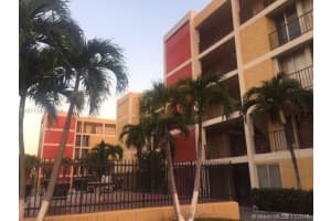 9120 Fontainebleau Blvd, Miami, FL 33172, Sold 02/13/17