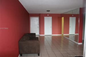 9120 Fontainebleau Blvd, Miami, FL 33172, Sold 02/13/17