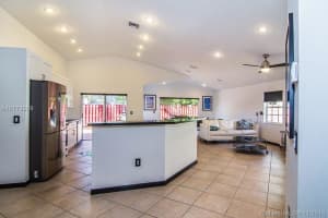 55 Gables Blvd, Weston, FL 33326, Sold 03/31/17