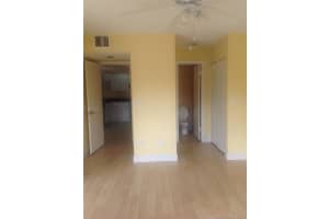 18830 NW 57th Ave, Hialeah, FL 33015, Sold 01/20/17