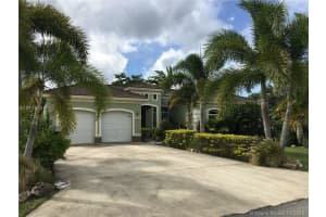 32330 SW 204th Ave, Homestead, FL 33030, Sold 12/13/16