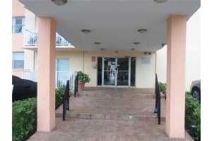 16465 NE 22nd Ave, Miami, FL 33160, Sold 02/13/17