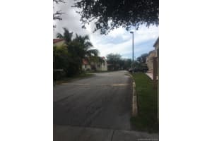 318 NW 114th Ave, Miami, FL 33172, Sold 12/27/16