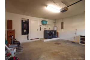 5765 NW 99th Ct, Doral, FL 33178, Sold 01/27/17