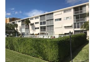 3211 NE 8th St, Pompano Beach, FL 33062, Sold 03/17/17