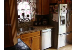 8607 NW 193rd Ln, Hialeah, FL 33015, Sold 01/20/17