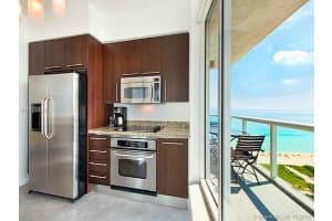 6515 Collins Ave, Miami, FL 33141, Sold 03/15/17