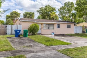 16821 NW 72nd Ave, Hialeah, FL 33015, Sold 01/12/17