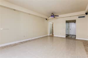 800 West Ave, Miami Beach, FL 33139, Sold 04/24/17