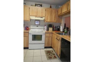 10350 NW 11th St, Pembroke Pines, FL 33026, Sold 03/16/17