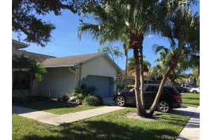 20330 NW 4 St, Pembroke Pines, FL 33029, Sold 01/26/17