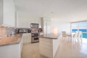 6423 Collins Ave, Miami, FL 33141, Sold 02/27/17