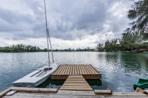 7100 SW 48th Ln, Miami, FL 33155, Sold 03/27/17
