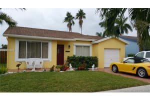 9356 NW 53rd St, Sunrise, FL 33351, Sold 02/01/17