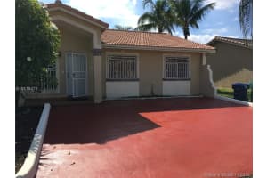 7660 NW 180th Terrace, Hialeah, FL 33015, Sold 01/31/17
