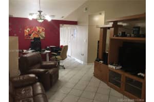 7660 NW 180th Terrace, Hialeah, FL 33015, Sold 01/31/17
