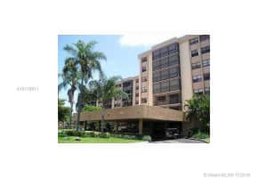 900 NE 195th St, Miami, FL 33179, Sold 03/31/17