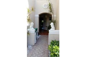 4219 NW 112th Ct, Doral, FL 33178, Sold 01/27/17