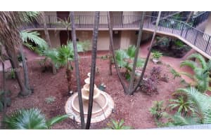 8615 NW 8th St, Miami, FL 33126, Sold 01/12/17