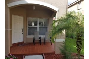 7831 S Southwood Cir, Davie, FL 33328, Sold 03/29/17