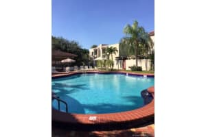 4716 SW 67th Ave APT D2, Miami, FL 33155, Sold 12/30/16
