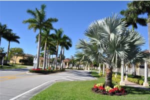 11681 SW 137th Pl, Miami, FL 33186, Sold 04/10/17