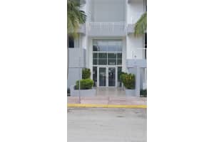 7832 Collins Ave, Miami Beach, FL 33141, Sold 12/14/17