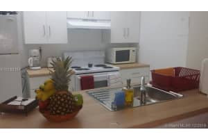 450 W Park Dr, Miami, FL 33172, Sold 01/13/17