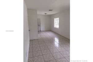 252 NW 85th Street Rd, Miami, FL 33150, Sold 01/13/17