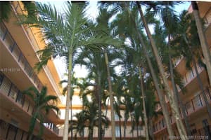 1910 W 56th St, Hialeah, FL 33012, Sold 01/31/17