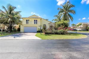 16142 SW 83rd St, Miami, FL 33193, Sold 06/02/17