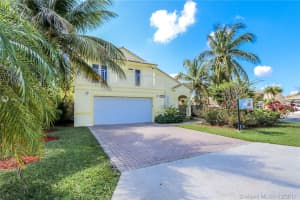 16142 SW 83rd St, Miami, FL 33193, Sold 06/02/17