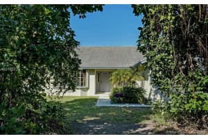 15721 SW 254th St, Homestead, FL 33031, Sold 02/01/17