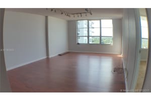 4101 Pine Tree Dr, Miami Beach, FL 33140, Sold 10/19/17