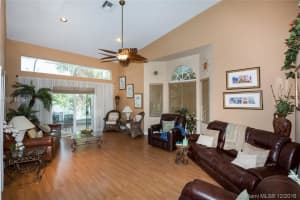 8133 Madison Lakes Cir S, Davie, FL 33328, Sold 01/26/17