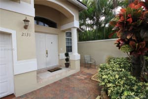 2131 NW 98th Way, Pembroke Pines, FL 33024, Sold 02/27/17