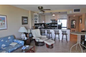 401 Ocean Dr, Miami Beach, FL 33139, Sold 01/27/17